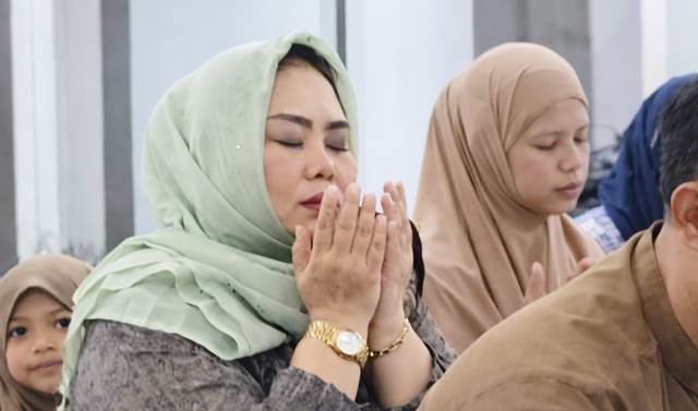 Ketua DPW PKB Sulteng Beserta Sejumlah Kader Ziarah di Makam Guru Tua Jelang Haul 2 bendahara pkb